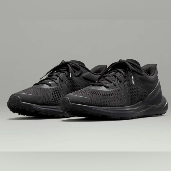 lululemon athletica Shoes - Lululemon Blissfeel Womens Running Shoe Black 8.5✨Retail $148 Same day Shipping